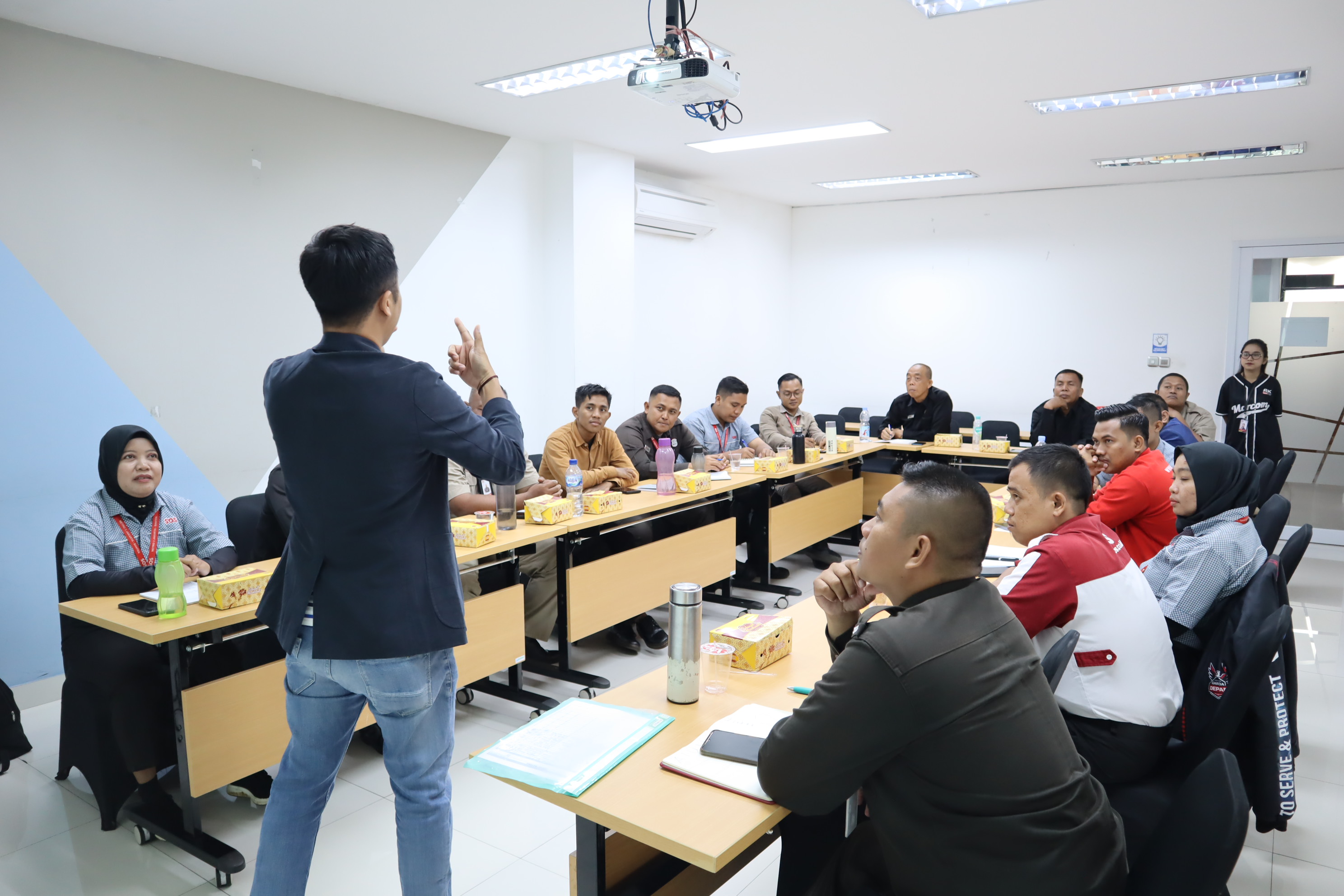 alih daya tenaga kerja